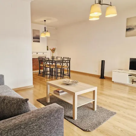 Near Parque Nacoes *