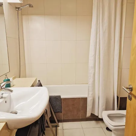 Near Parque Nacoes * Lisboa