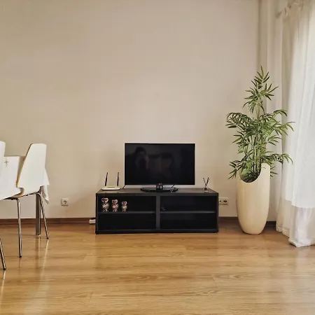 Near Parque Nacoes Lejlighed