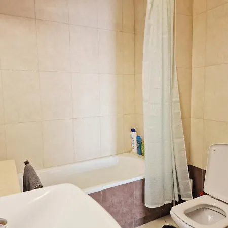 Near Parque Nacoes Lejlighed